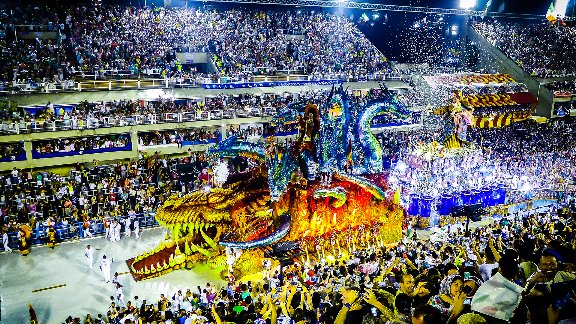 Rio-Carnival-parade-swiper-hero-gallery