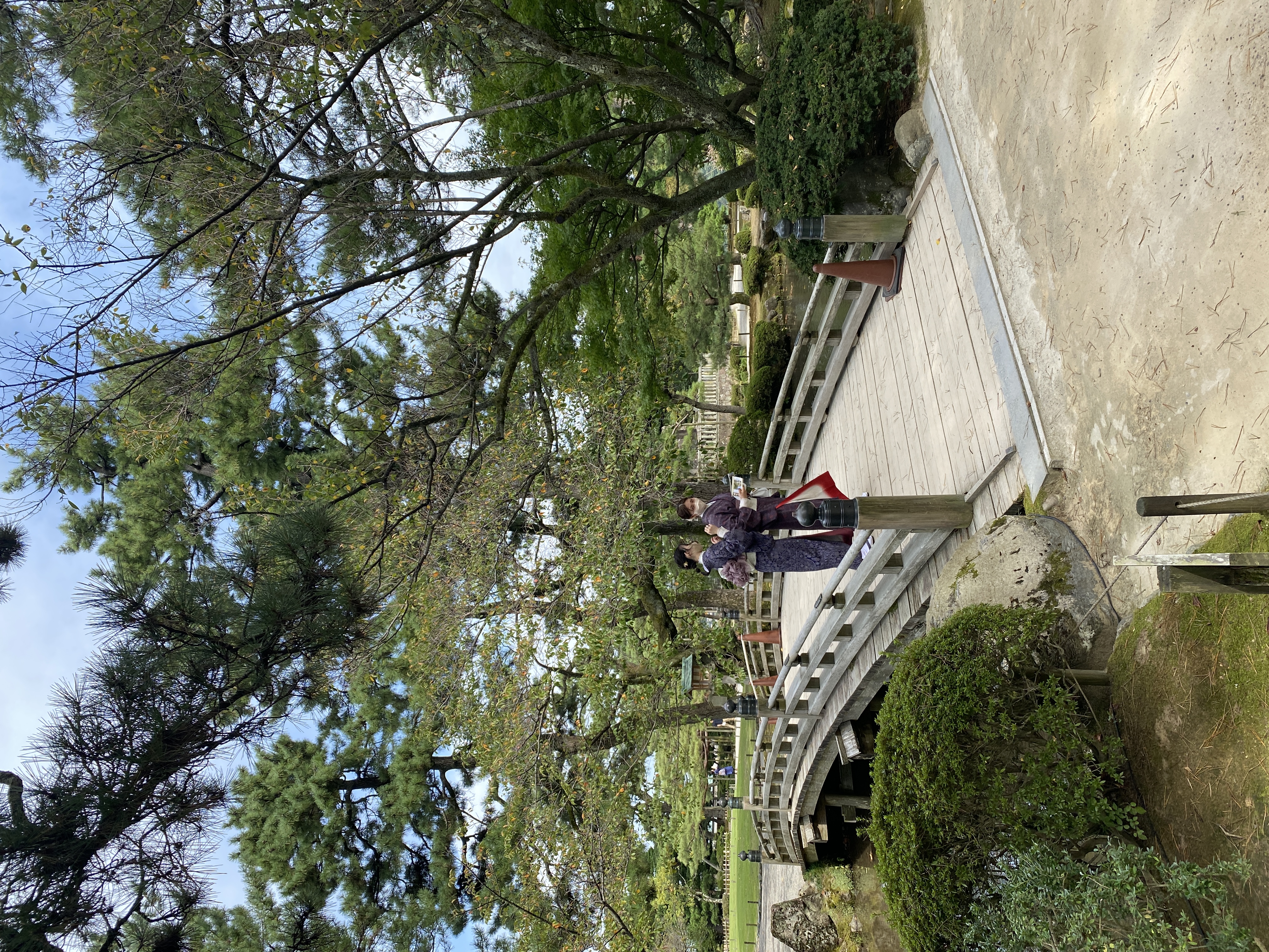 Kenroku-en-garden-Kanazawa-Japan-instagram-_travelingdepression_