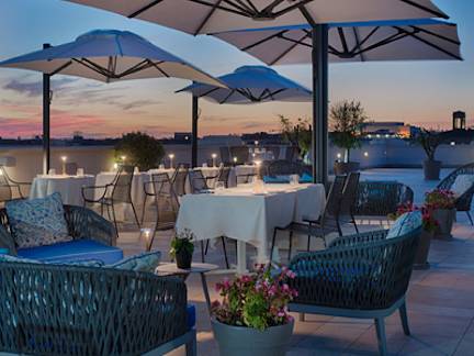 NH-roma-palazzo-cinquecento-terrace