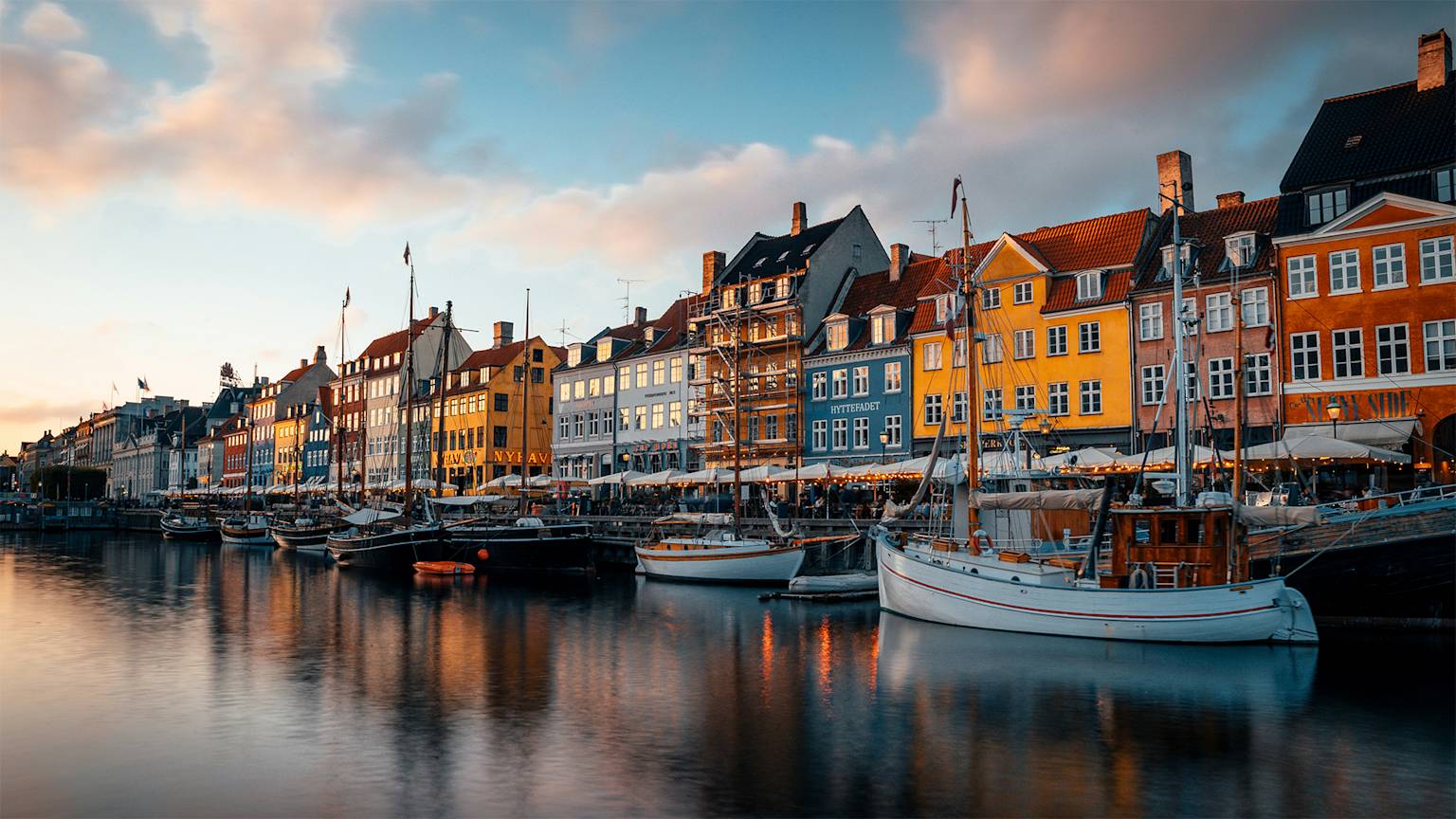 copenhagen-denmark-nyhavem-harbour-boats-water