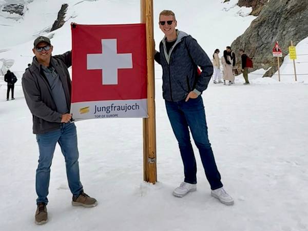 travel-chasers-guided-group-tours-classic-jungfrau-switzerland