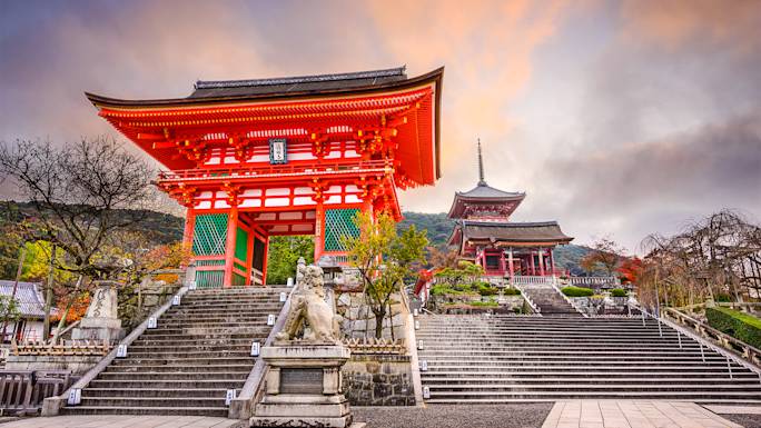 explore-the-kiyomizu-temple-expirience