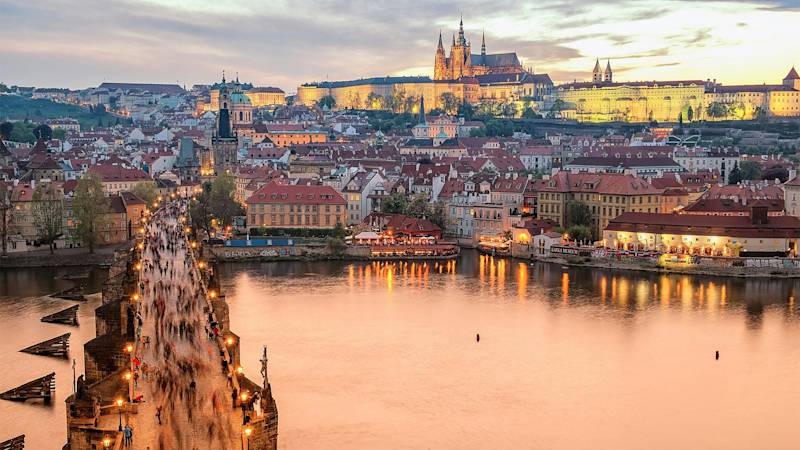 czech-republic-country-listing-page-prague-castle