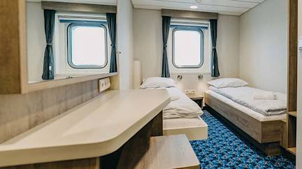 dfds-ferry-lithuania-to-sweden-cabin