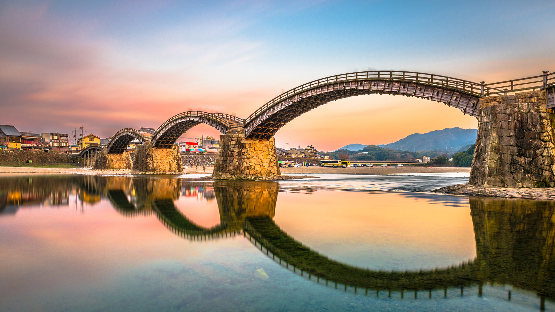 Kintaikyo-Bridge-in-Yamaguchi-Japan