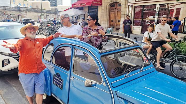 paris-vintage-citroën-included-swiper-hero-gallery