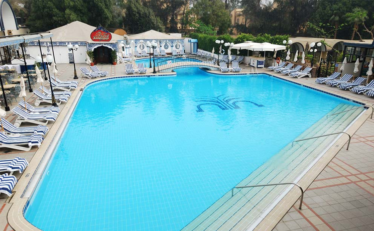 Oasis-Hotel-pool-2017