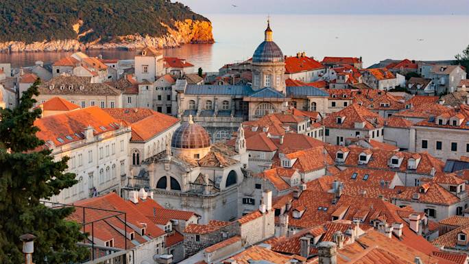 guided-walking-tour-of-dubrovnik-experience
