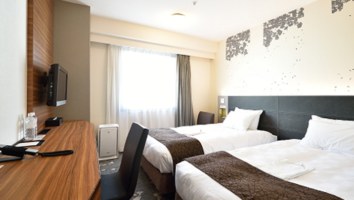 Tokyo-Kichijoji-Tokyu-Rei-Hotel-bedroom