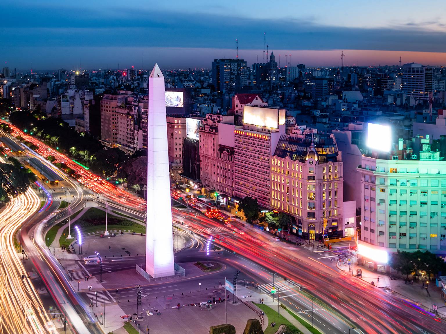buenos-aires-argentina-night-view-swiper-hero-gallery
