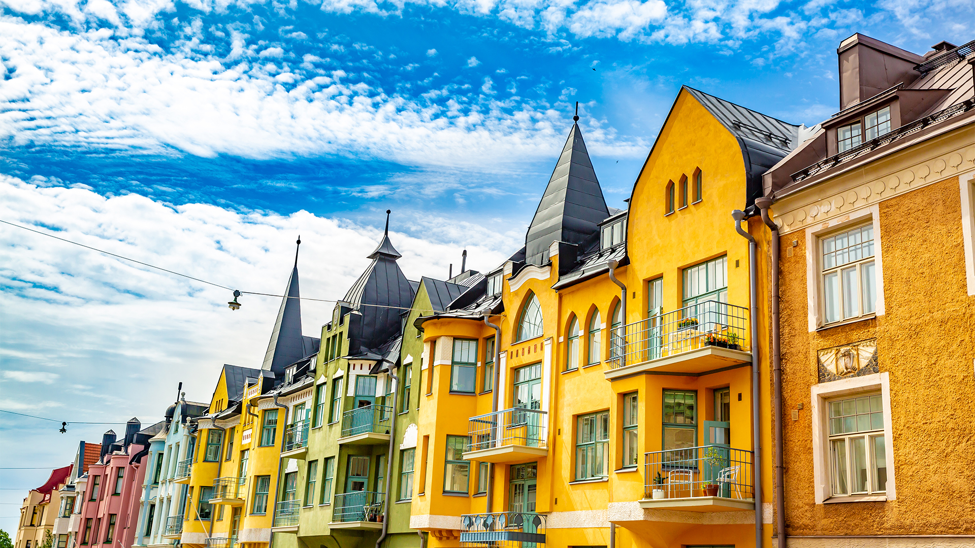 Helsinki-Finland-huvilakatu-street-swiper-hero-gallery