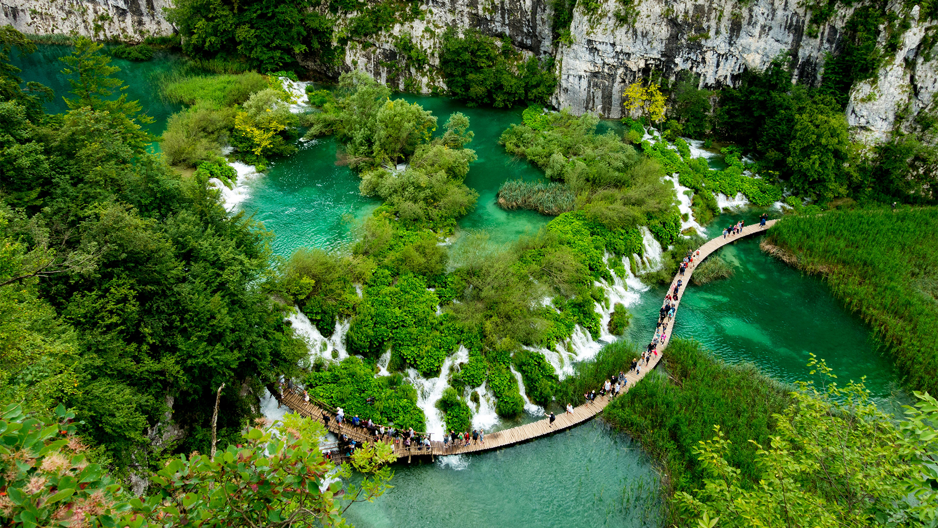 Explore Plitvice Lakes National Park