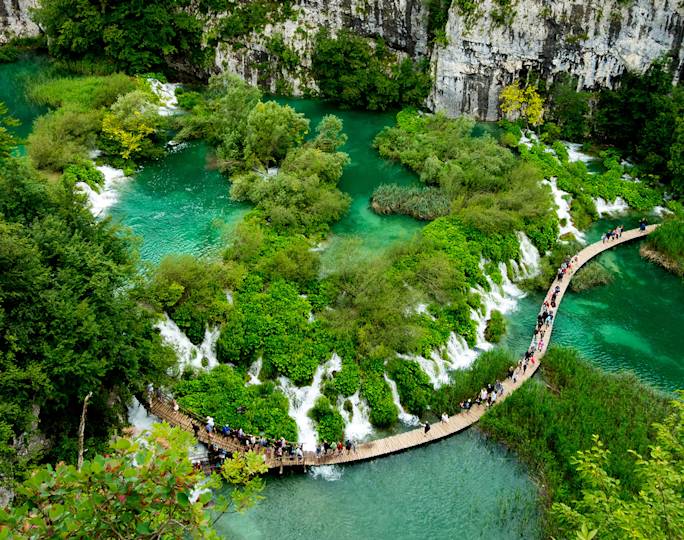 visit-plitvice-lakes-national-park-experience