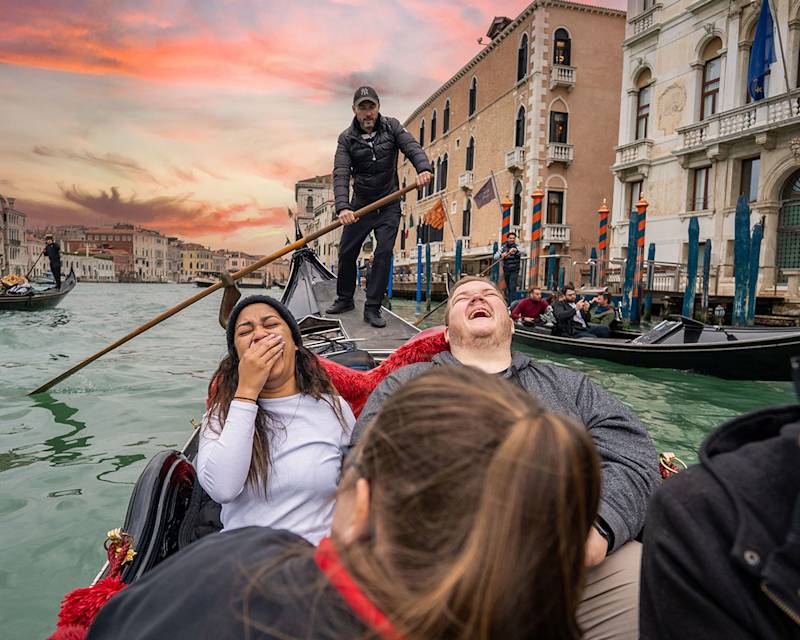 travel-chasers-guided-group-tours-venice-gondola-mobile-banner-classic