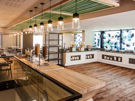 stayeasy-cape-town-city-bowl-hotel-restaurant