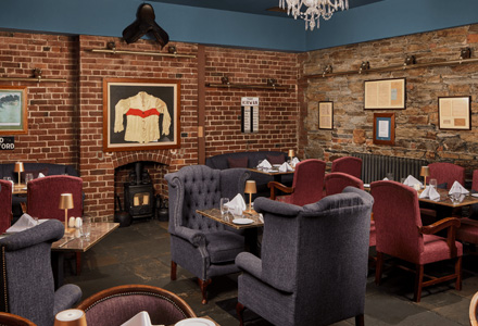 dooleys-hotel-lounge