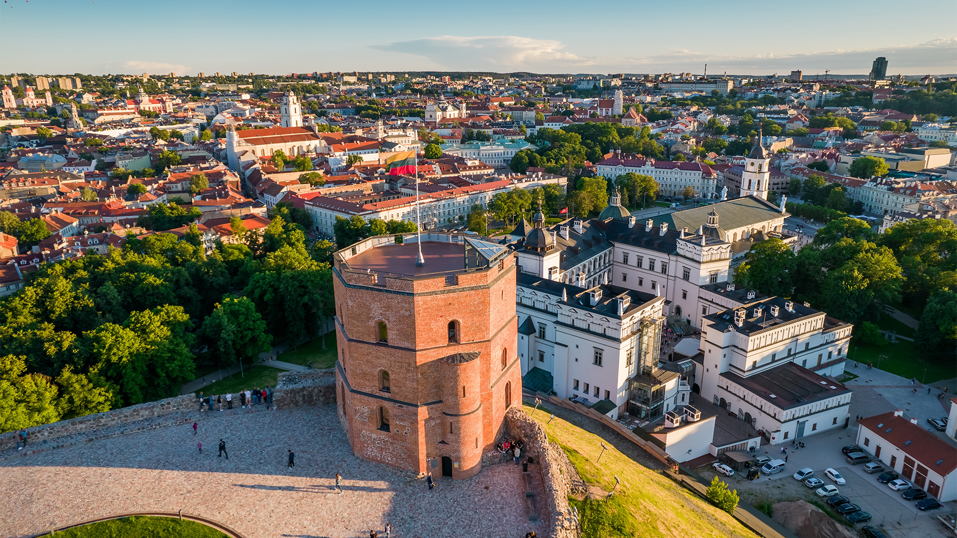 Gediminas-castle-tower-vilnius-lithuania-swiper-hero-gallery