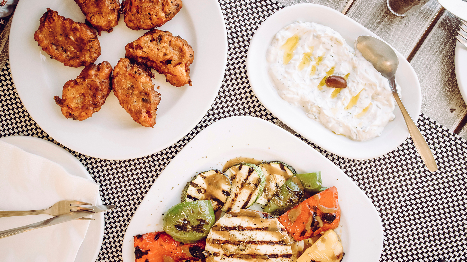 Traditional-Food-Santorini-Greece-swiper-hero-gallery