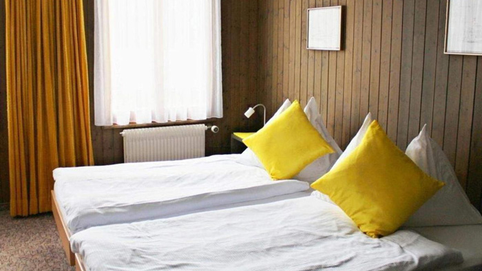 Jungfrau-Region-hotel-alpina-kandersteg-twin-room