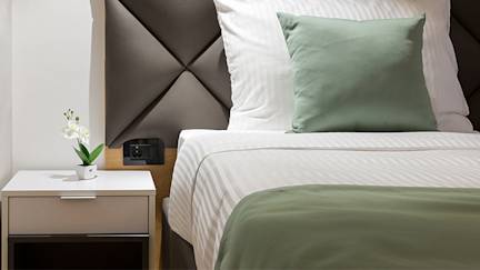 Hotel-Capital-room