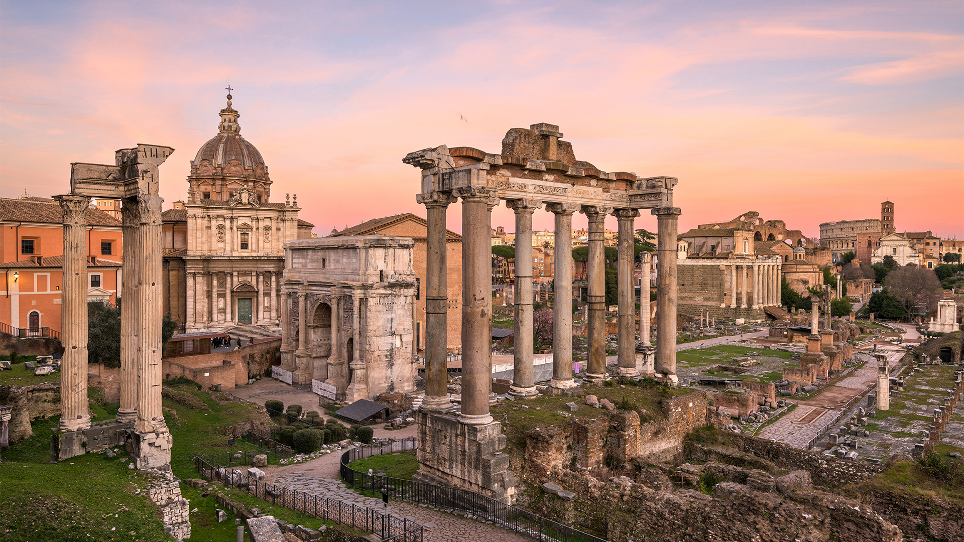 itlay-rome-roman-forum-ruins