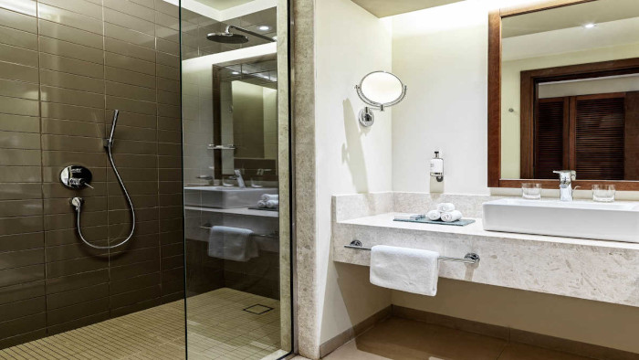 fanar-hotel-hawana-salalah-oman-deluxe-room-bathroom-shower-cabinet