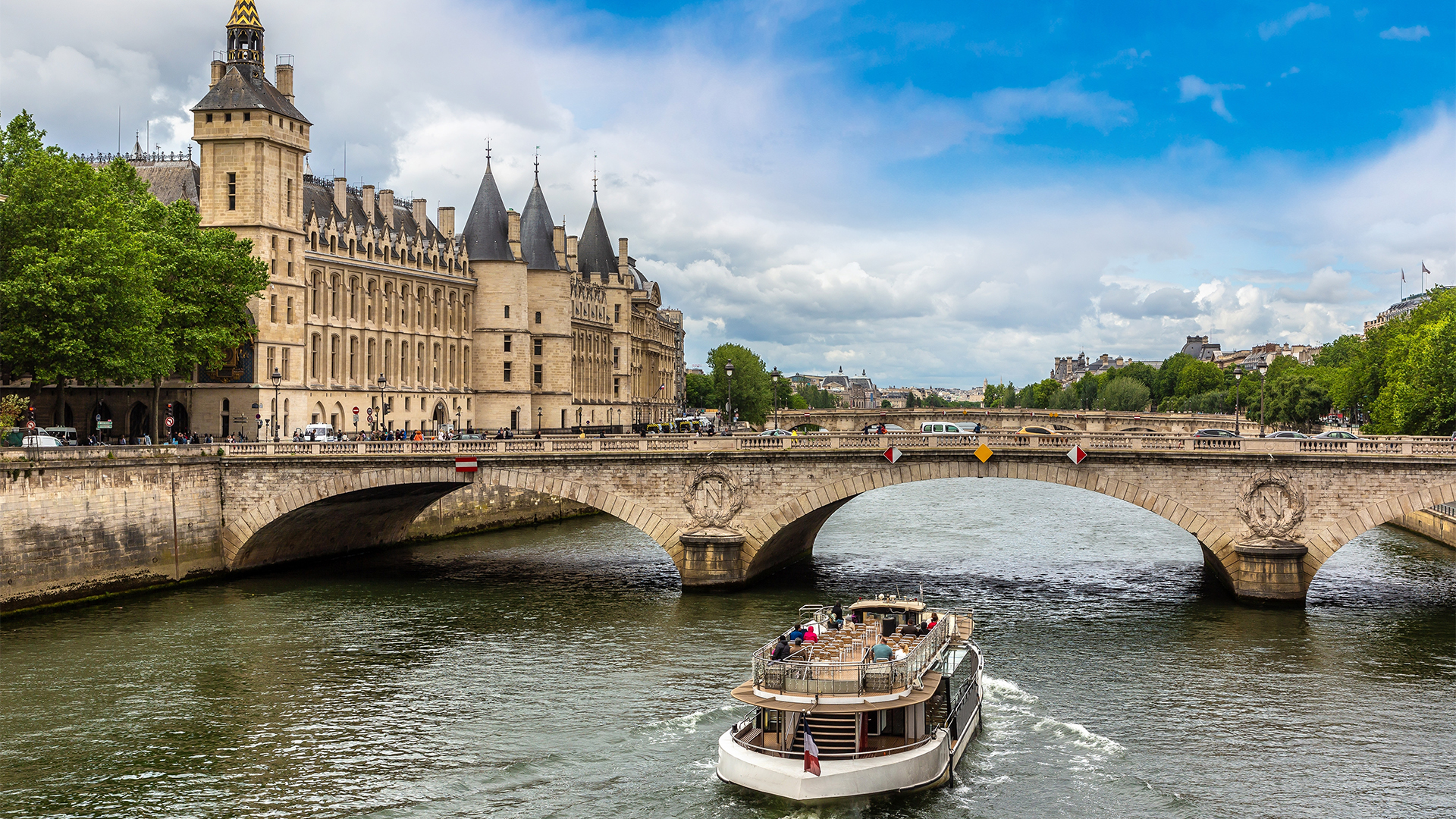River-Seine-Cruise-in-Paris-swiper-hero-gallery