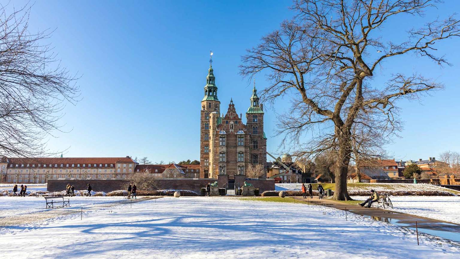 rosenborg-castle-winter-centre-of-copenhagen