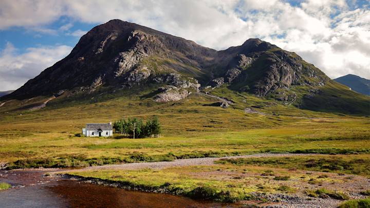 glen-coe-scotland-uk-cottage-swiper-hero-gallery