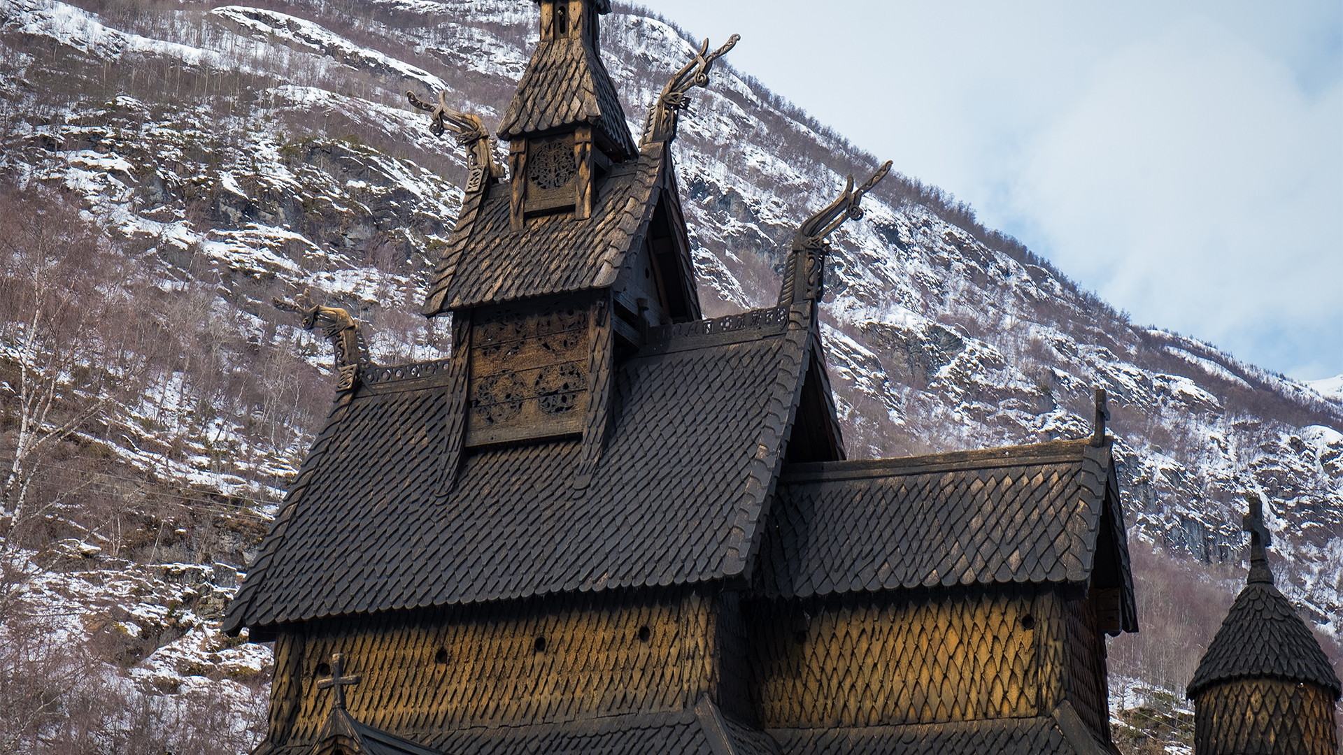 borgund-stave-church-winter-close-up-swiper-hero-gallery