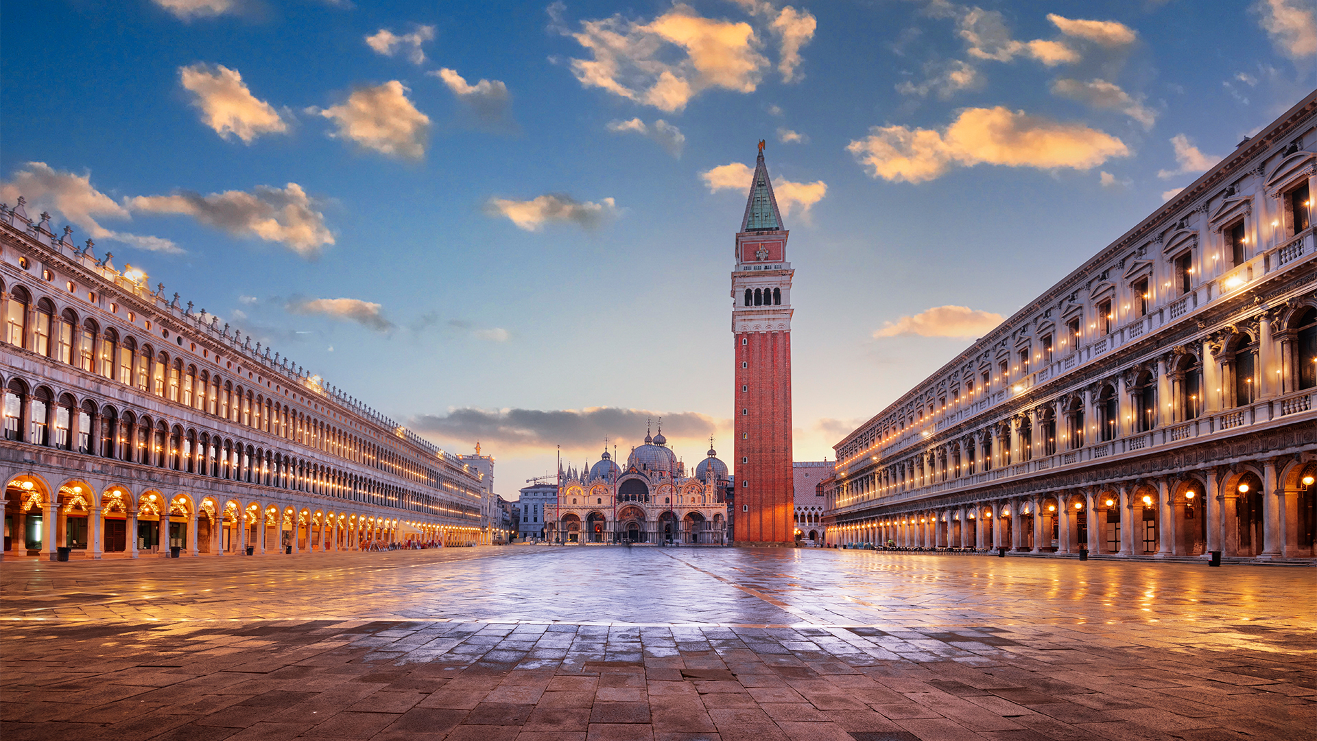 venice-piazza-san-marco-swiper-hero-gallery
