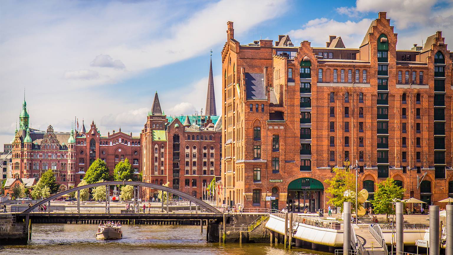 hamburg-germany-city-swiper-hero-gallery