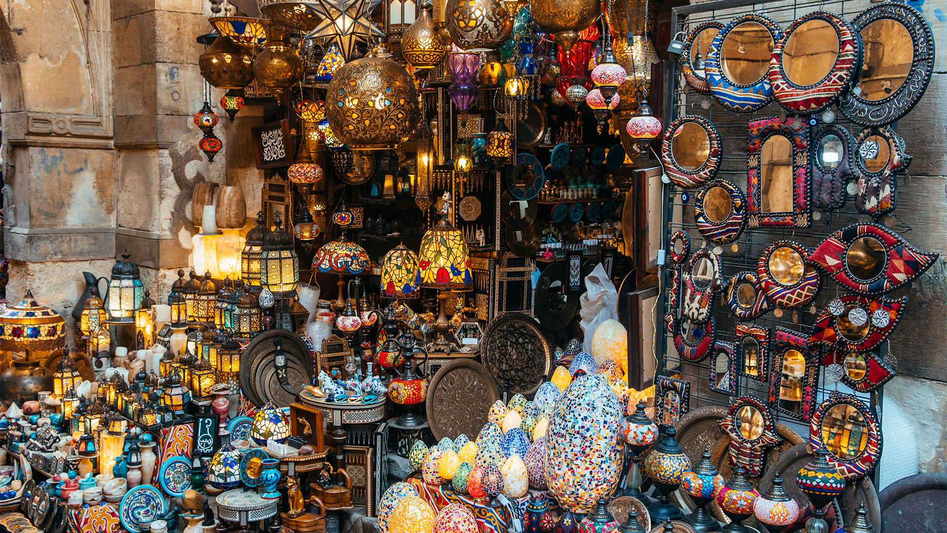 lamps-khan-el-khalili-market-cairo-egypt-swiper-hero-gallery