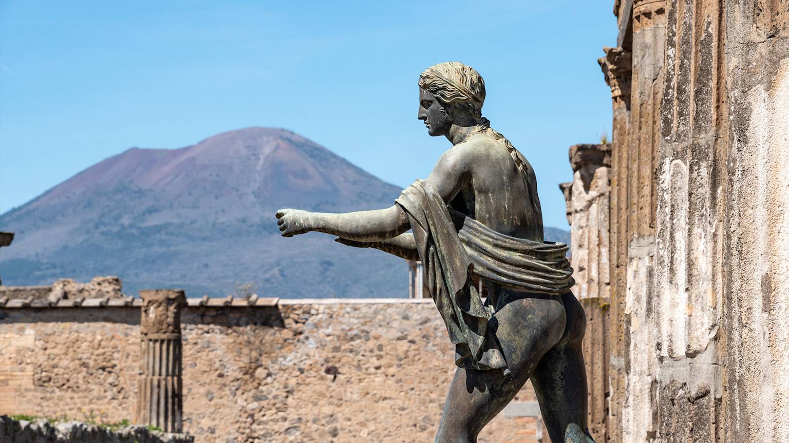 pompeii-vesuvius-ruins-italy-swiper-hero-gallery