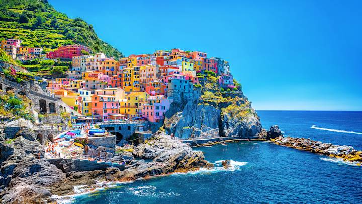 Cinque-Terre-Italy-swiper-hero-gallery
