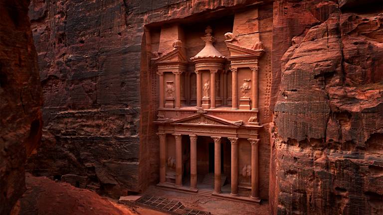 Egypt & Jordan Jewel with 5* Nile Boat Cruise (2026)