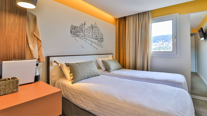 Hotel-du-Pin-Nice-Port-room