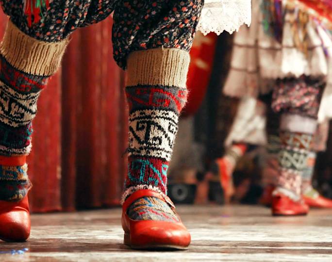 traditional-turkish-folklore-folk-dancing-turkey