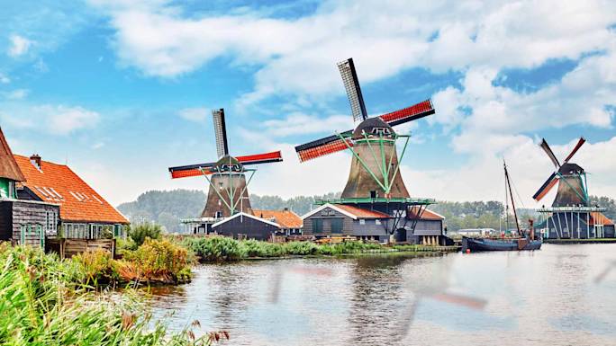 zaansche-schans-amsterdam-dutch-countryside-tour