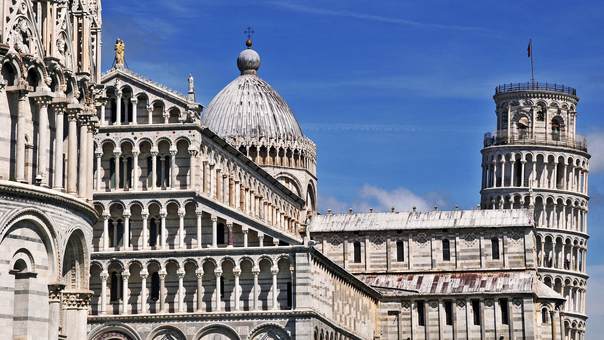 italy-pisa-leaning-tower-details-swiper-hero-gallery
