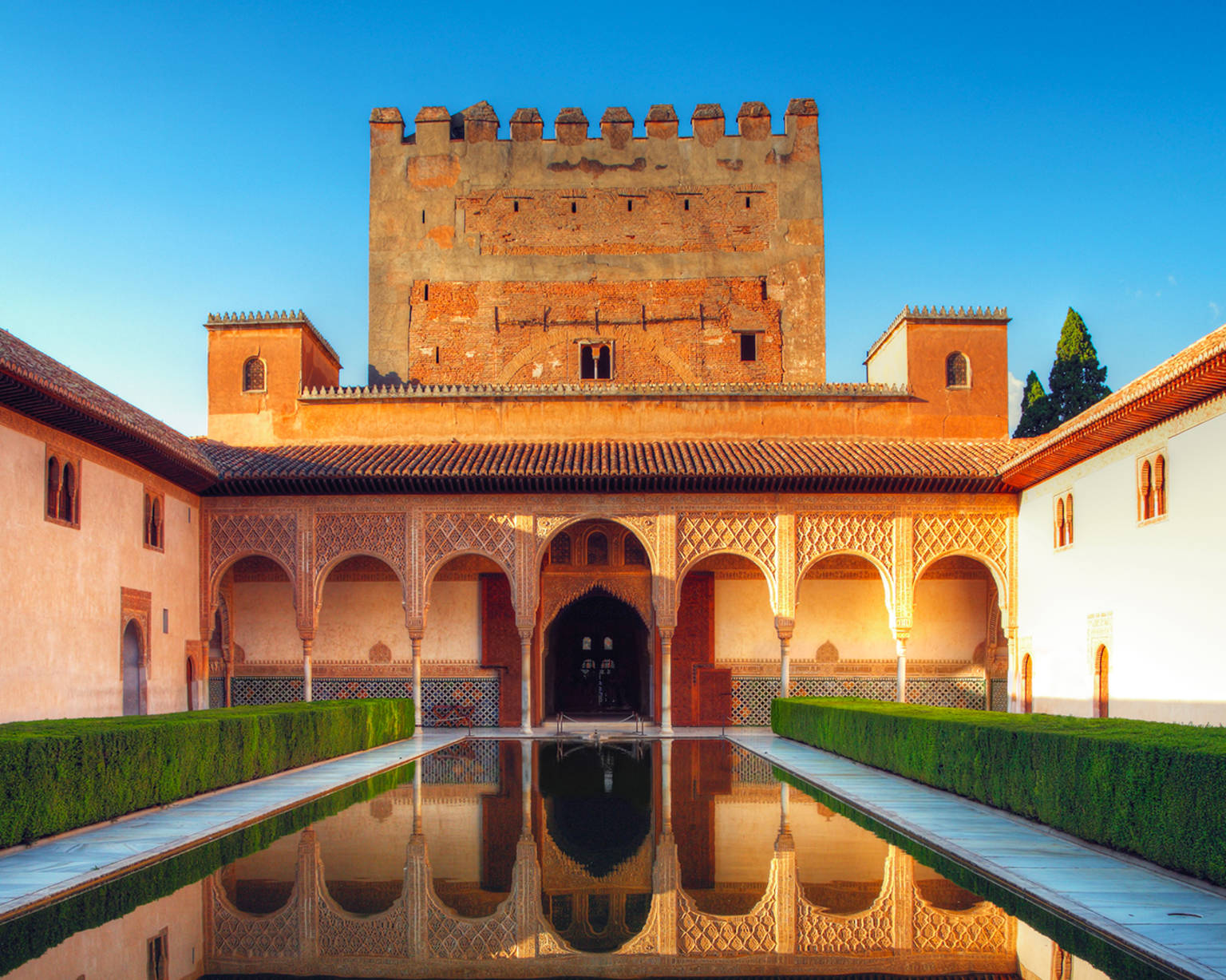 spain-country-listing-page-alhambra