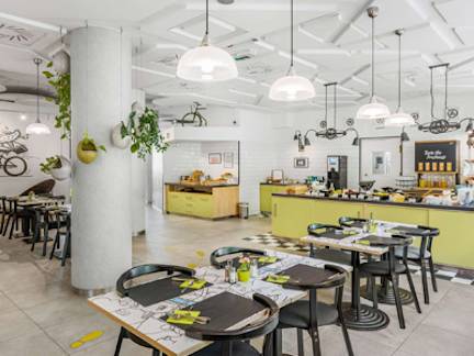 ibis-styles-budapest-city-breakfast-room