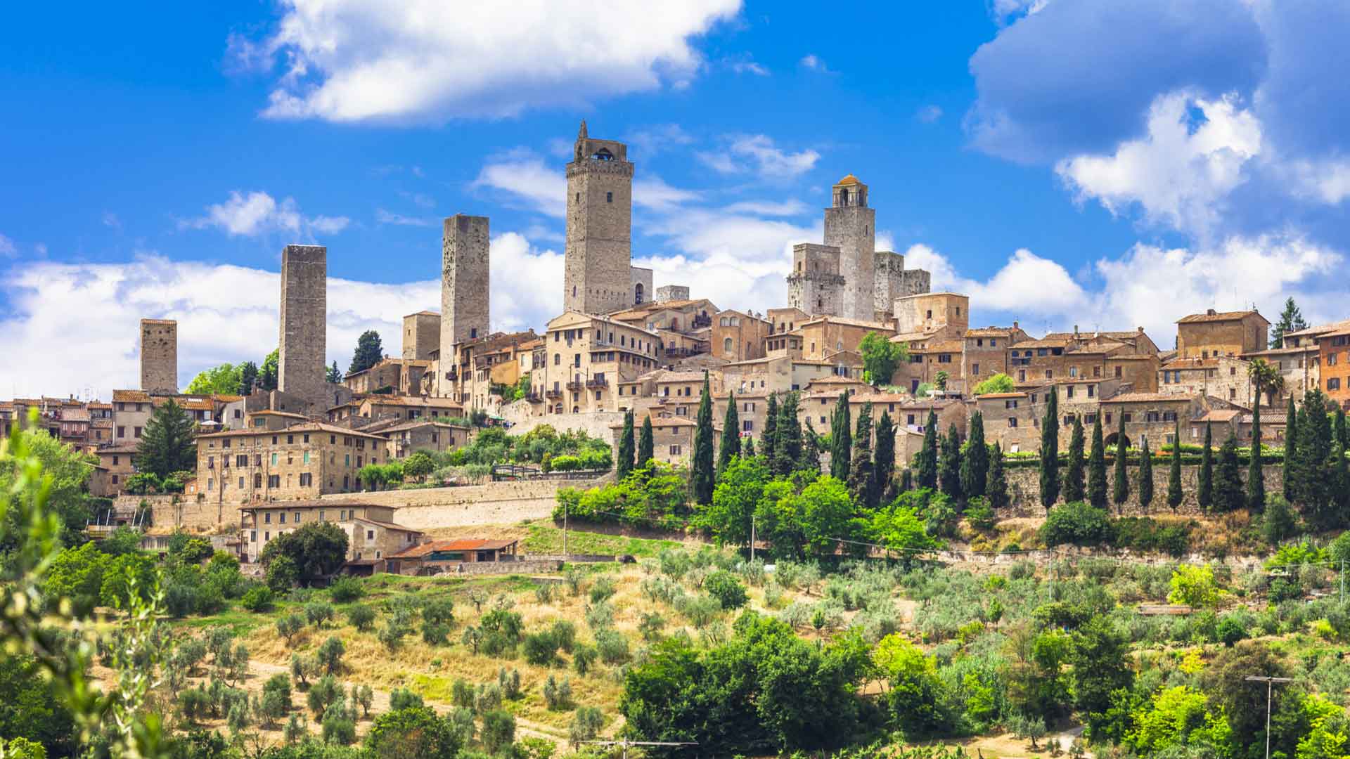medieval-towers-in-san-gimignano-italy-explorer-day-7