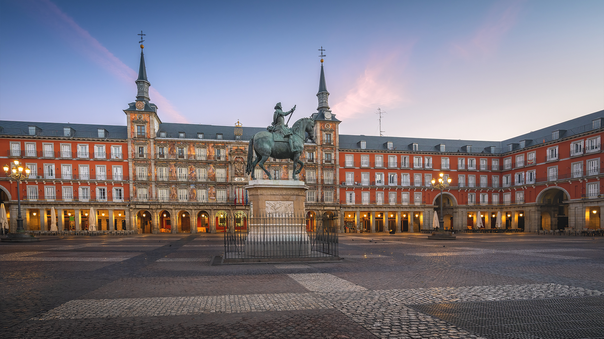 Madrid-Plaza-Mayor-Spain