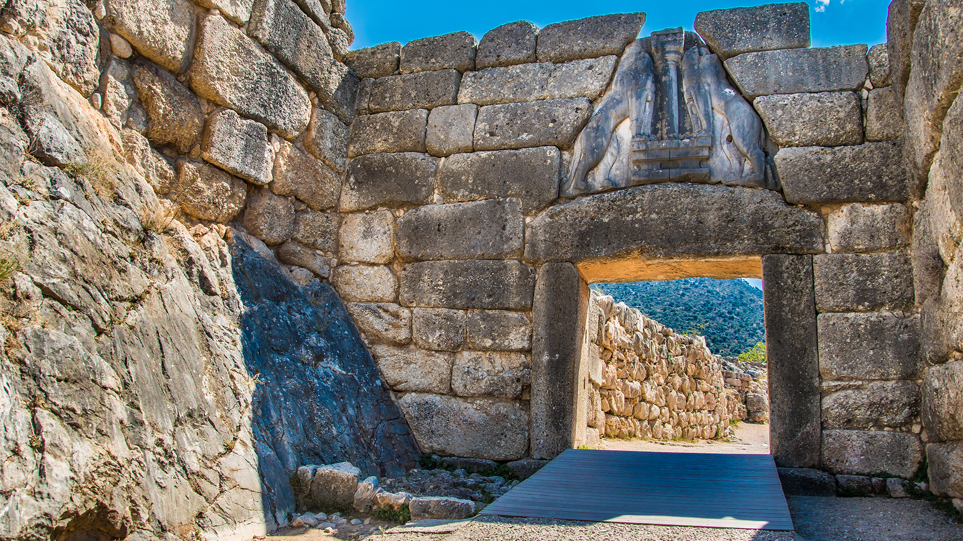 lions-gate-entrance-mycenae-greece-swiper-hero-gallery