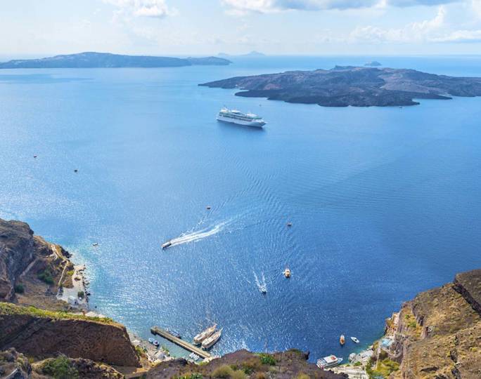 Caldera-Islands-and-Oia-tour-Greece-optional-excursion-guided-europe-tour
