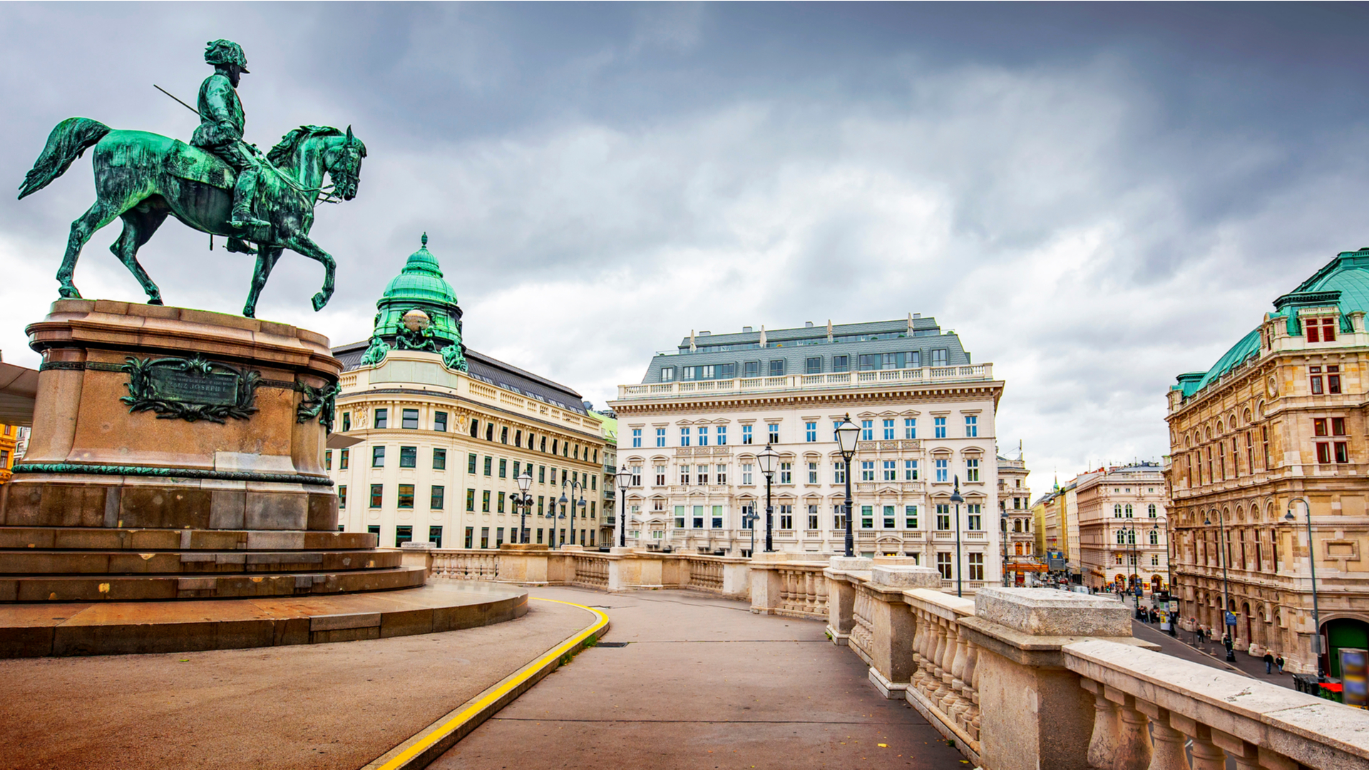 Vienna-State-Opera-and-old-city-view-Austria