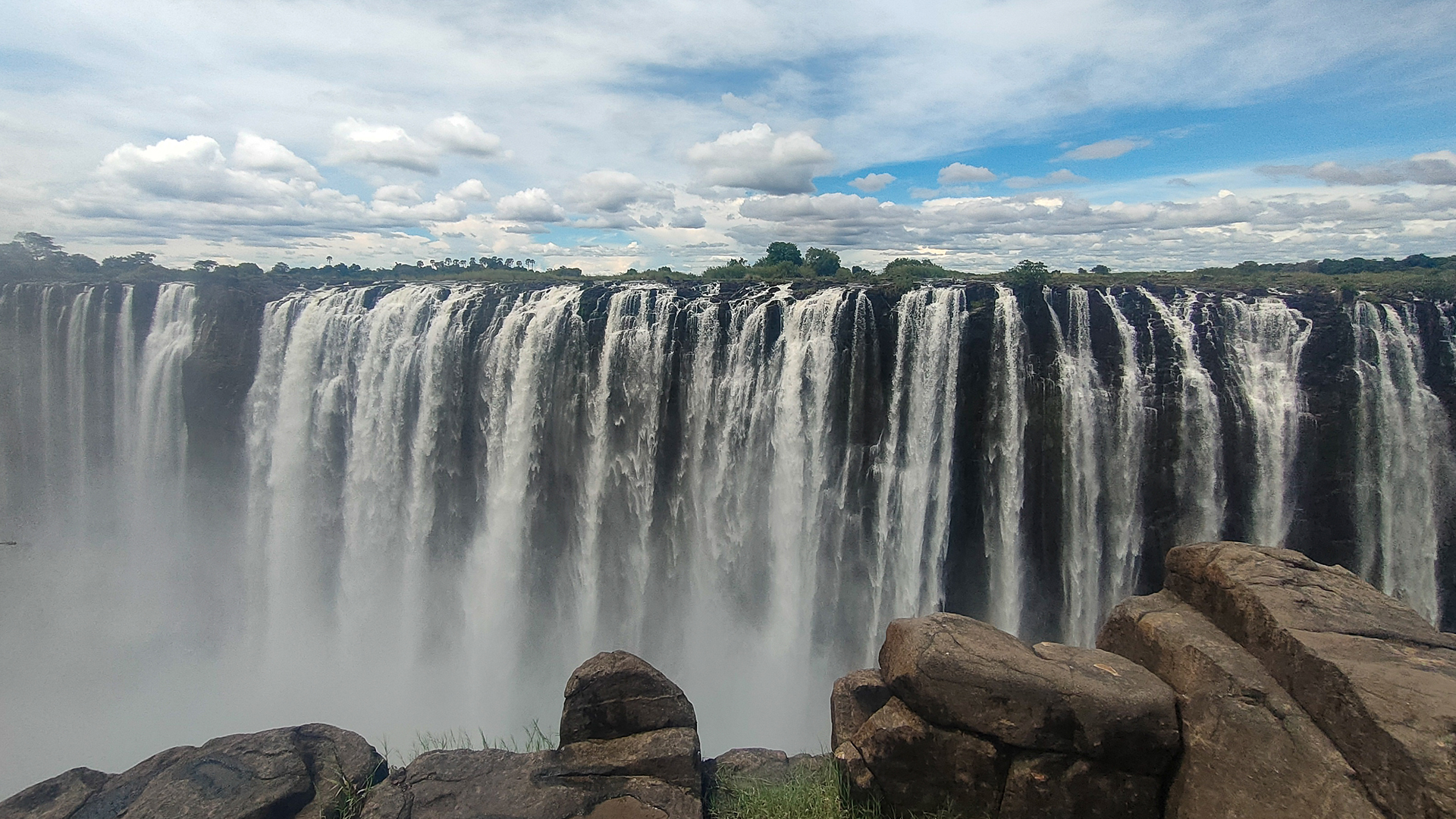 victoria-falls-waterfall-cascade-swiper-hero-gallery