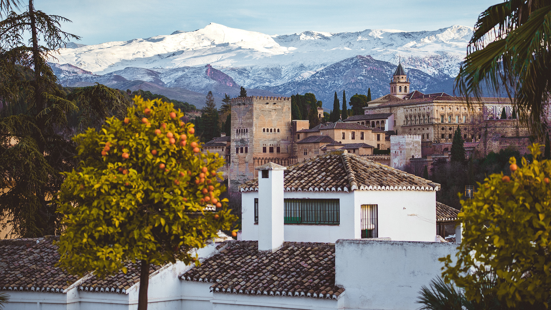 Granada-Spain-with-mountains