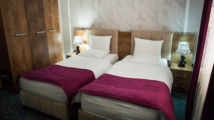 hotel-issam-sheki-azerbaijan-georgia-armenia-twin-room